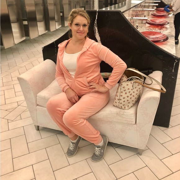 Hey there, it’s me, Taya! - Picture 3 of 16